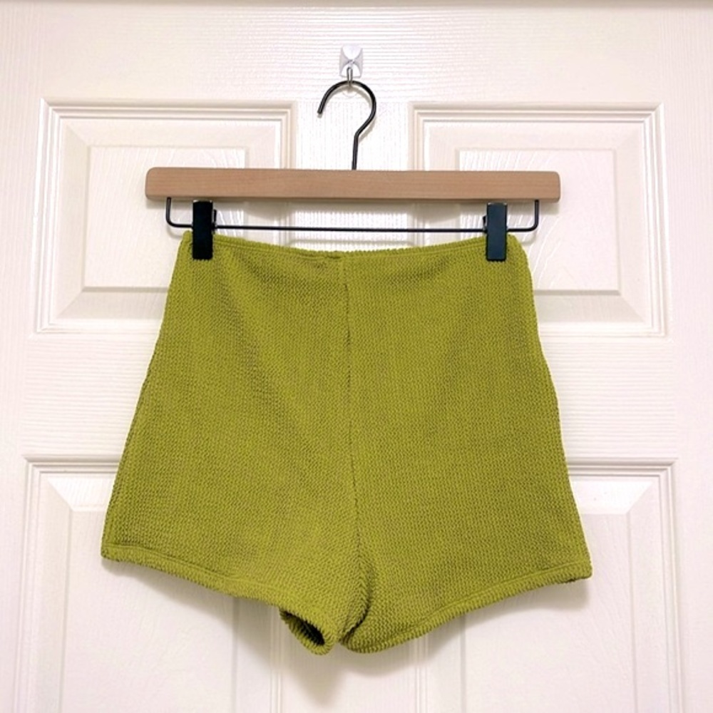 Good American Always Fits Boy Swim Shorts and Top - Picture 9 of 9